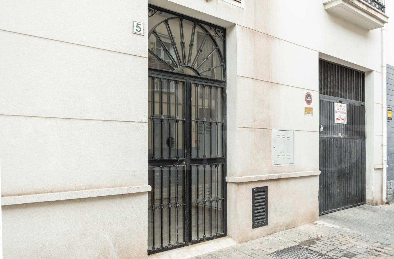 Lovely Duplex With Private Parking Near City Center By Rems Malaga Exterior photo